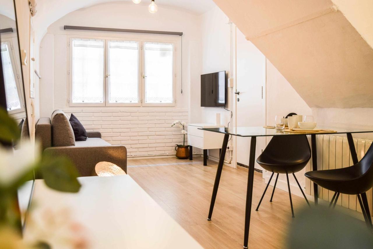 Casa Besalu Estudio En El Centro Del Pueblo Ngoại thất bức ảnh