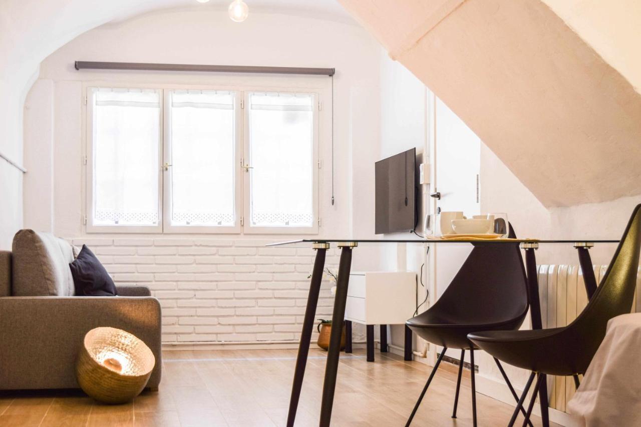 Casa Besalu Estudio En El Centro Del Pueblo Ngoại thất bức ảnh