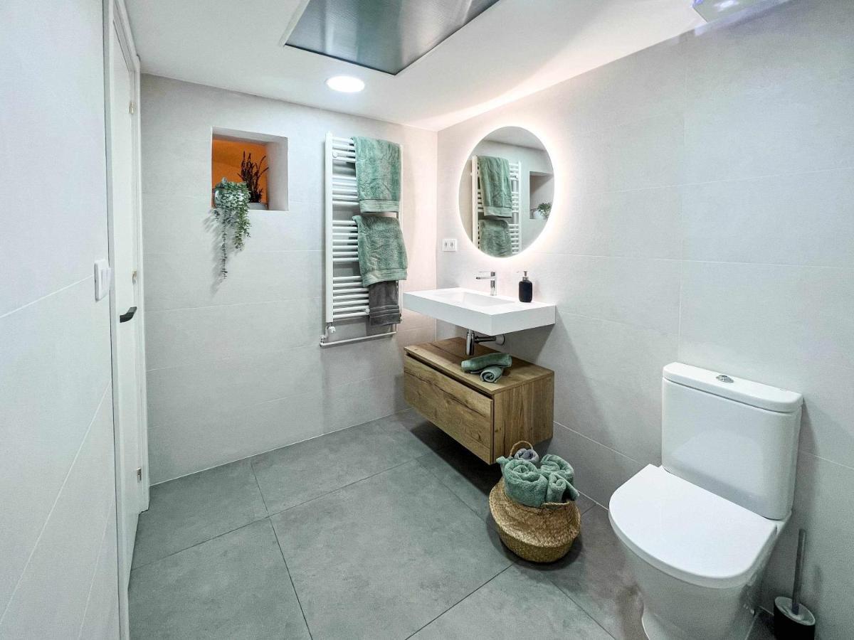Casa Besalu Estudio En El Centro Del Pueblo Ngoại thất bức ảnh