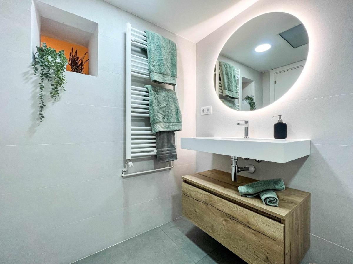 Casa Besalu Estudio En El Centro Del Pueblo Ngoại thất bức ảnh